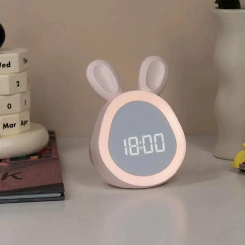 Sødt kaninformet vækkeur med LED natlys - BunnyBeam