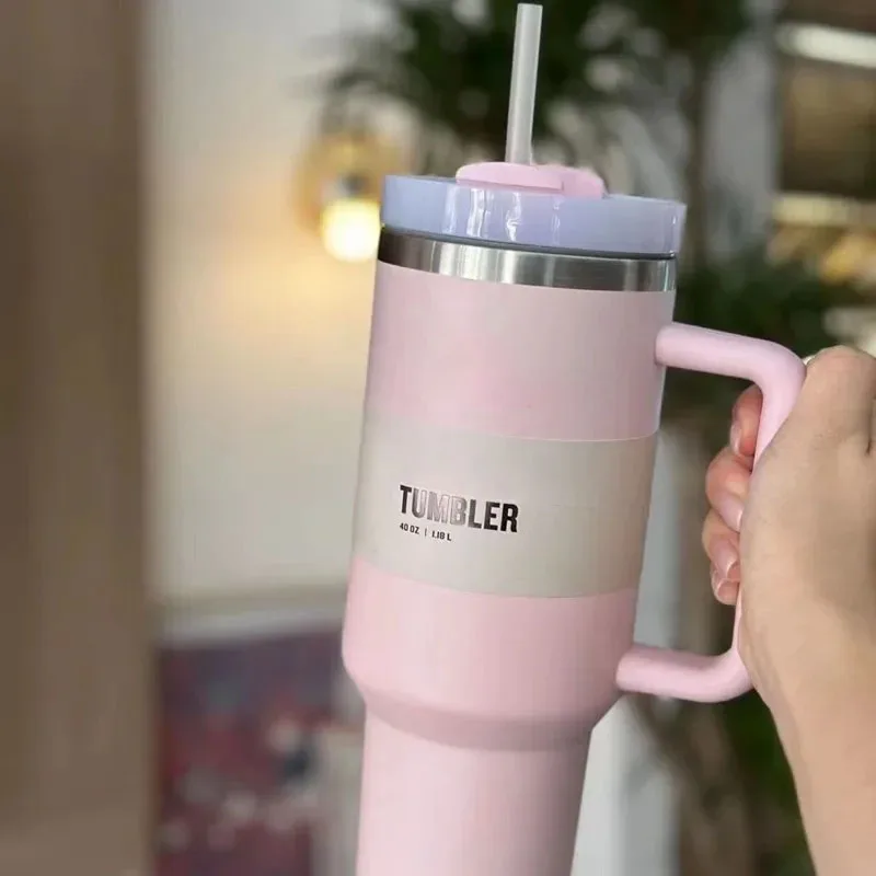 Isoleret Drikkebeholder med Tæt Låg og Sugerør – ChillTumbler