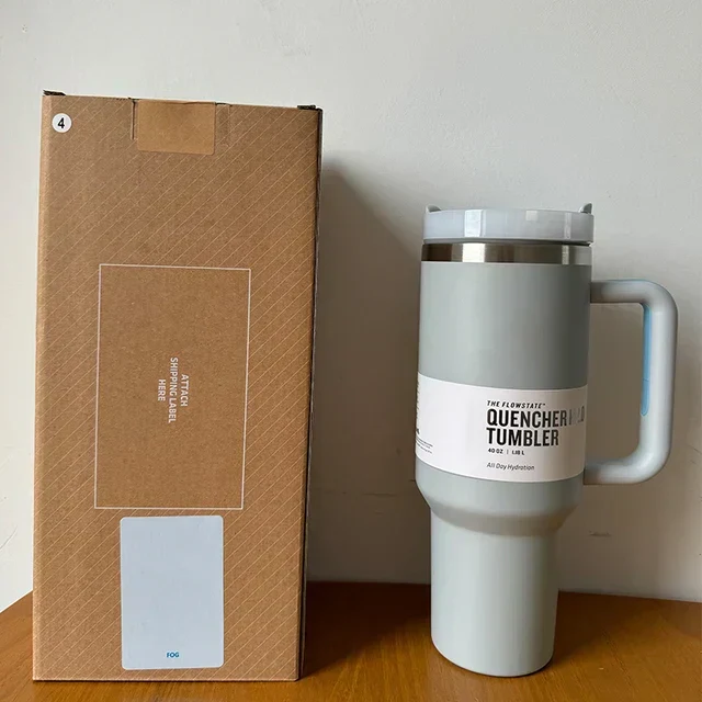 Isoleret Drikkebeholder med Tæt Låg og Sugerør – ChillTumbler