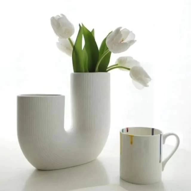 Elegant U-formet Vase til Moderne Indretning
