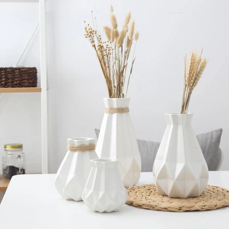 Elegant Keramikvase til Dit Hjem