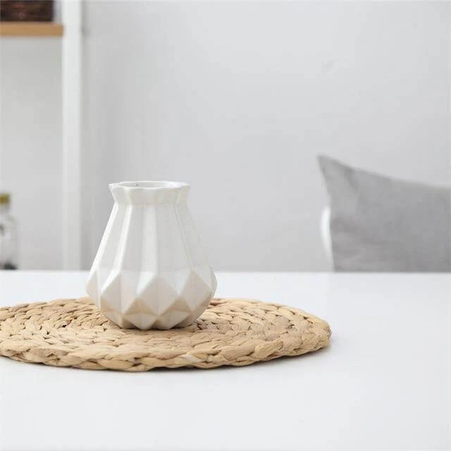 Elegant Keramikvase til Dit Hjem