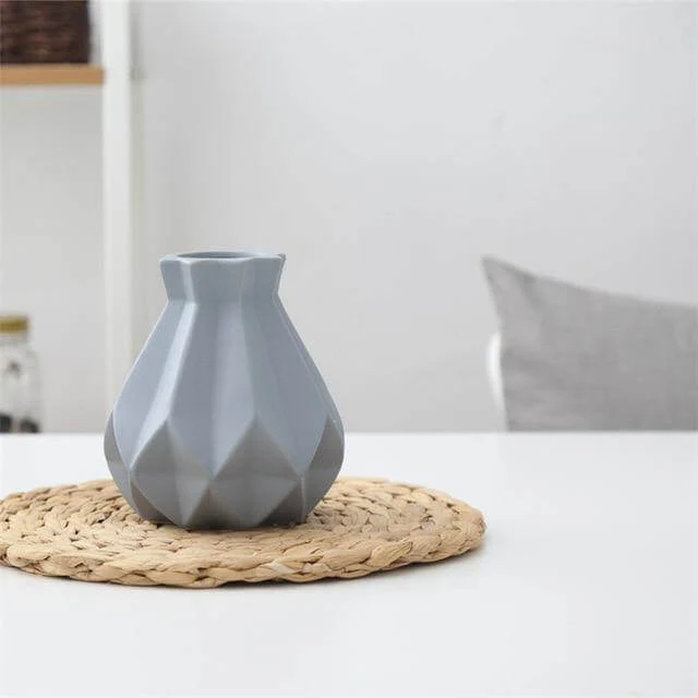 Elegant Keramikvase til Dit Hjem