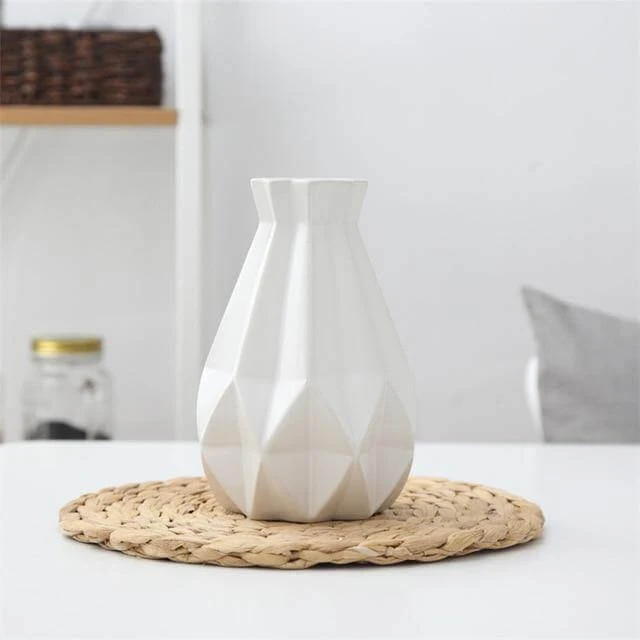 Elegant Keramikvase til Dit Hjem