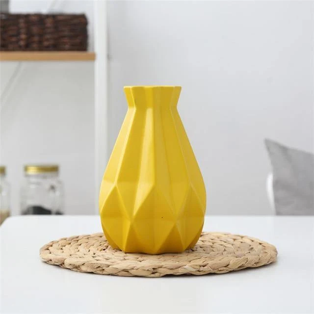 Elegant Keramikvase til Dit Hjem