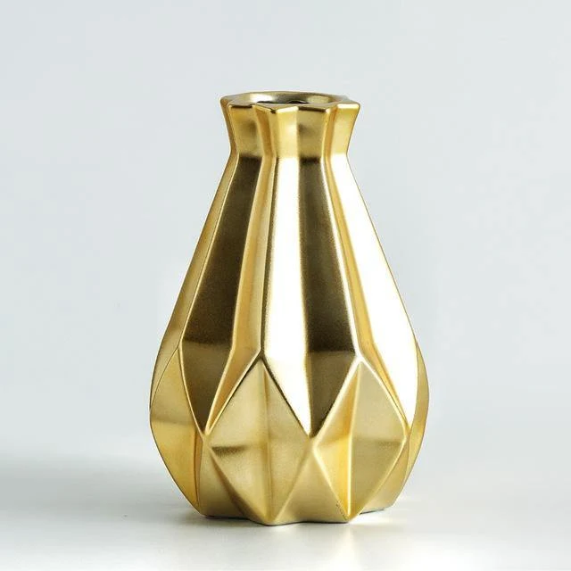 Elegant Keramikvase til Dit Hjem