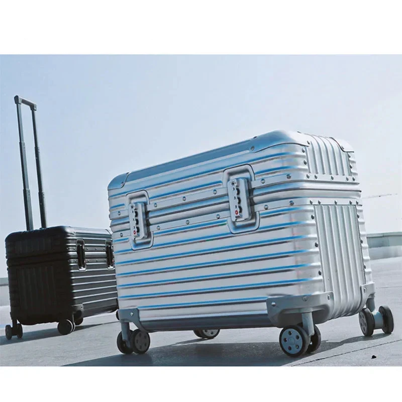 Elegant Rejse Kuffert i Aluminium-Magnesium – Rivea