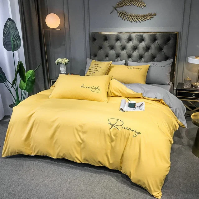 Elegant luksus sengetøj med broderet design