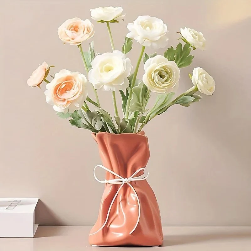 Elegant vase i genbrugsmateriale - Stilfuldt design - Miljøvenlig