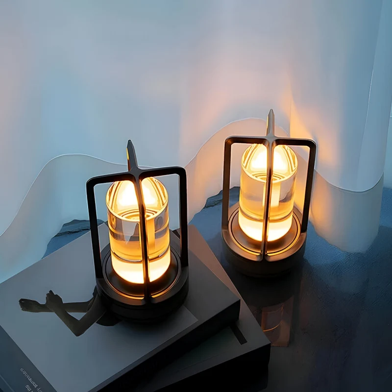 Elegant Bærbar Bordlampe – Vandtæt, Justerbart Lys til Hjemmet