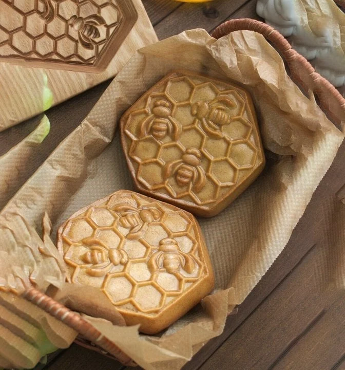 FolkloreCarve — Skab magiske værker uden klæbrigt besvær