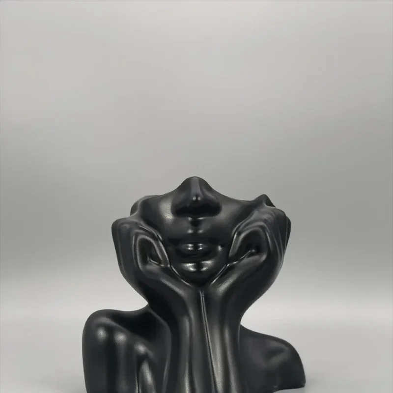 Glædelig Blomsterkrukke Skulptur