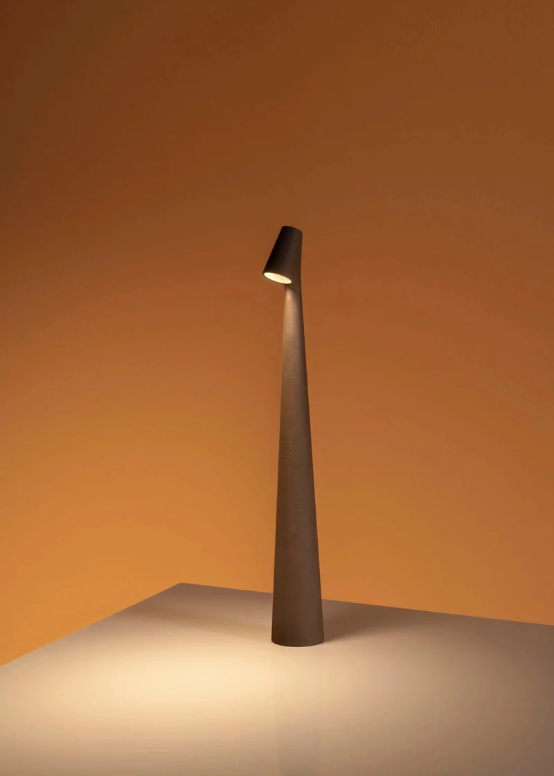 Trådløs LED Bordlampe med Justerbar Belysning