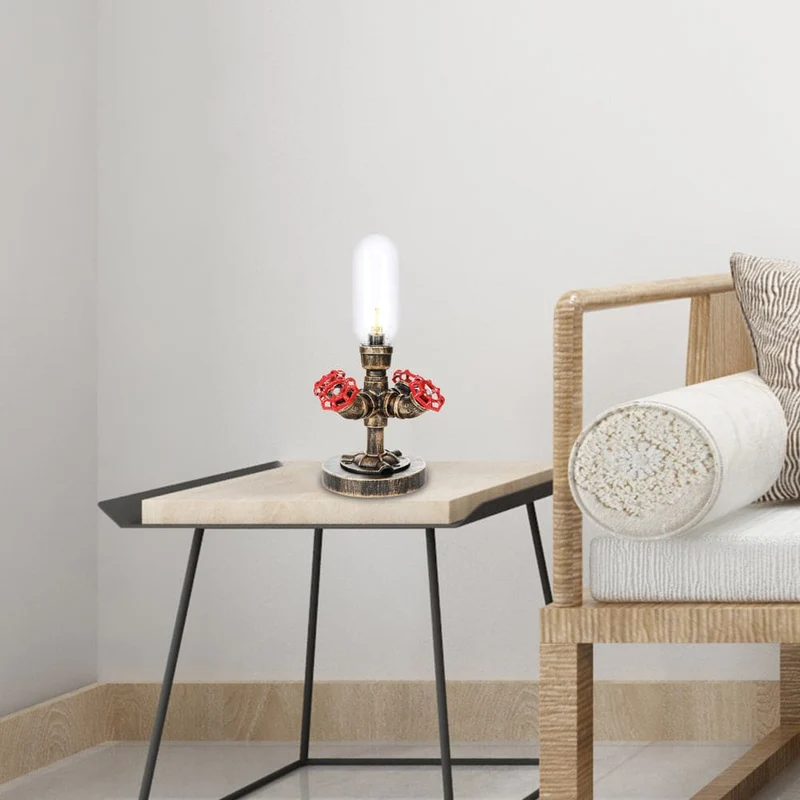 Stilfuld Metal Bordlampe med Industrielt Design