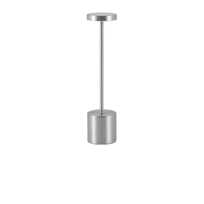 Stilfuld Bordlampe i Kremhvid