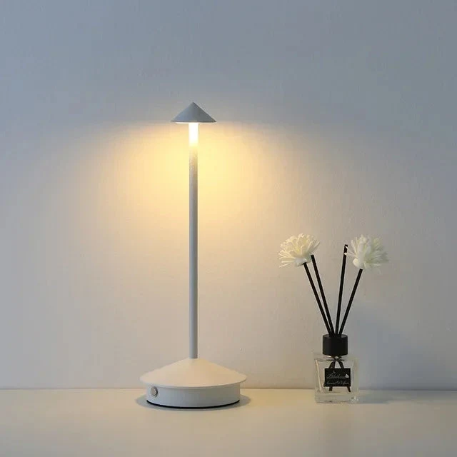 Stilfuld Bordlampe med Berøringskontrol