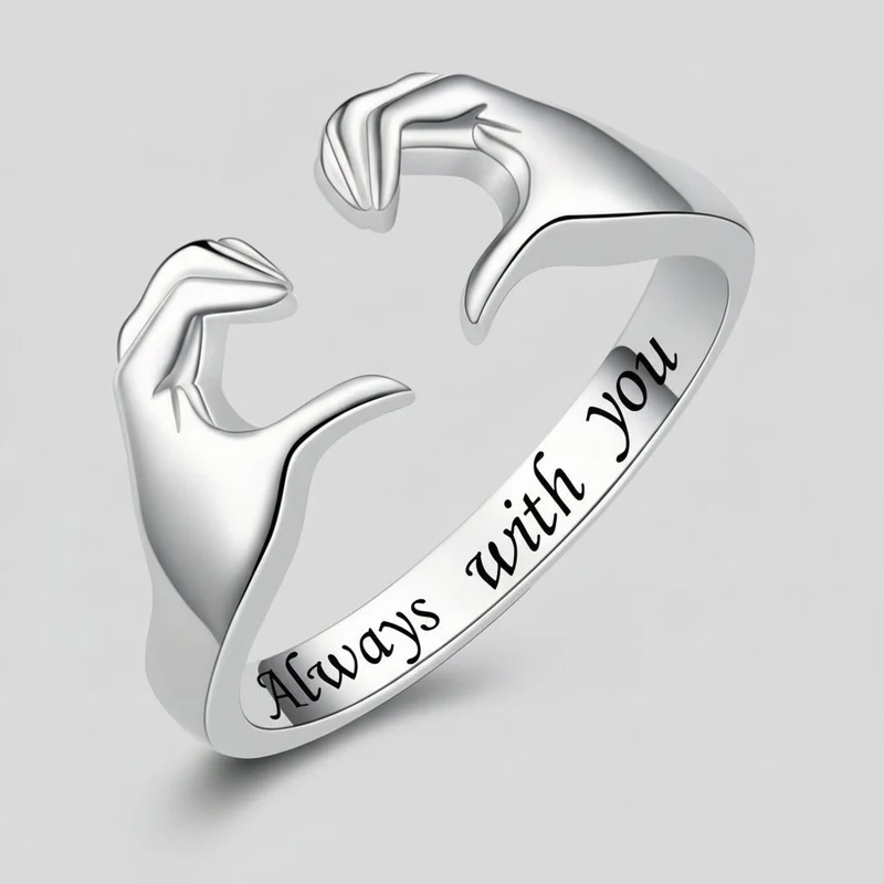 Elegant Forlovelsesring i Sølv med Hånddesign og Gravering