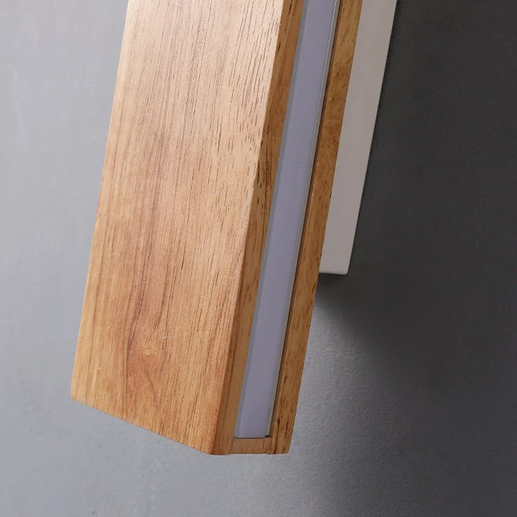 Stilfuld LED Væglampe i Træ – Minimalistisk Design og Komfortlys