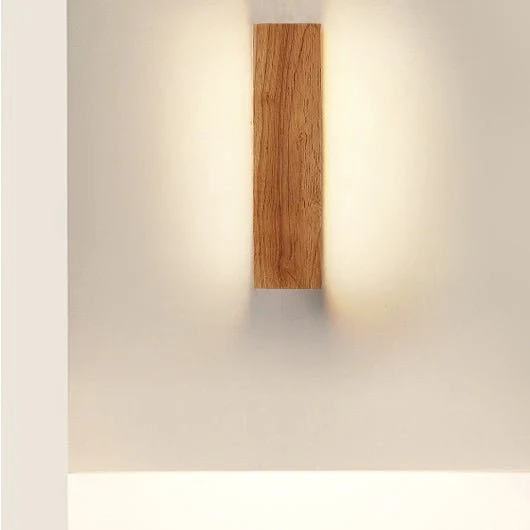 Stilfuld LED Væglampe i Træ – Minimalistisk Design og Komfortlys