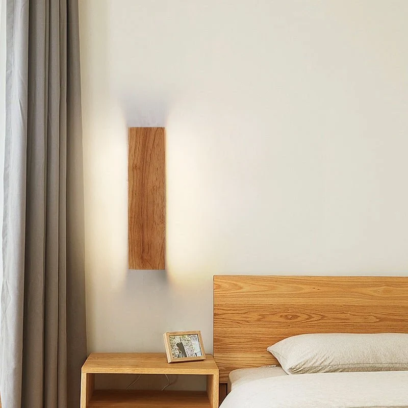 Stilfuld LED Væglampe i Træ – Minimalistisk Design og Komfortlys