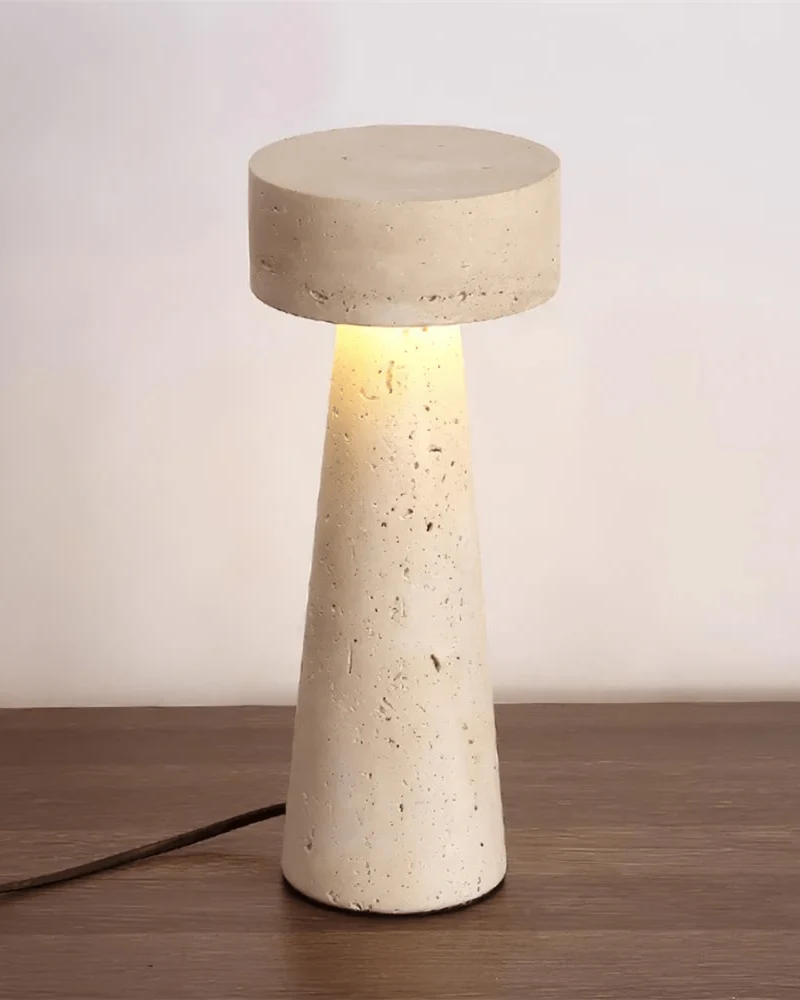 Elegant Travertin Bordlampe | Kompakt Design & Blød Belysning