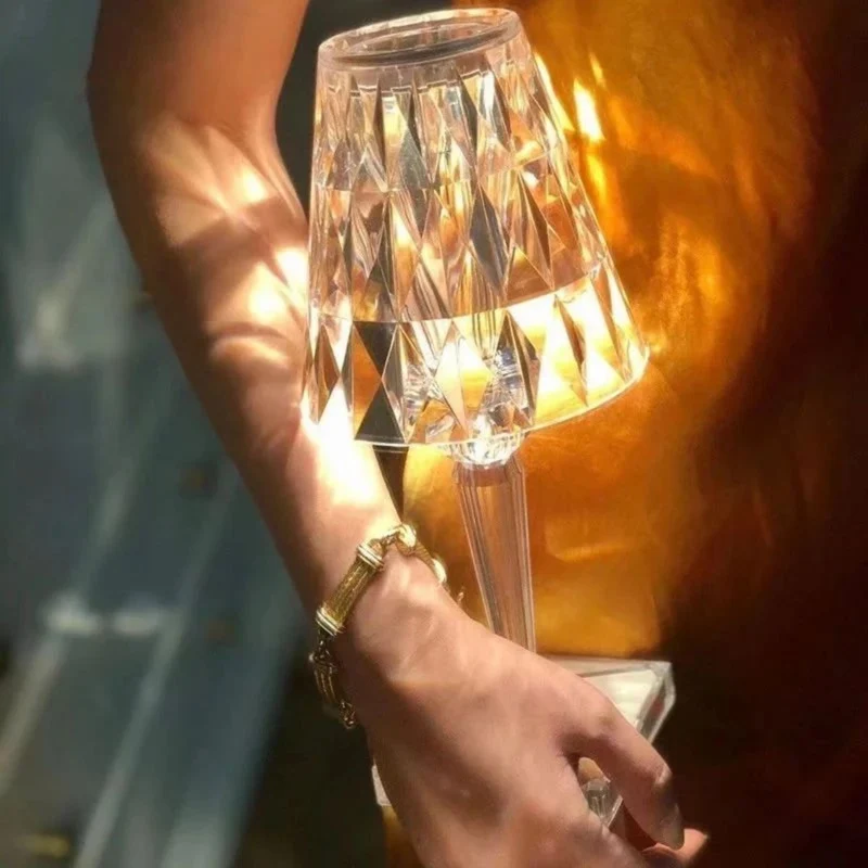 Krystallampe med Berøringsstyring og Genopladelig LED-lys