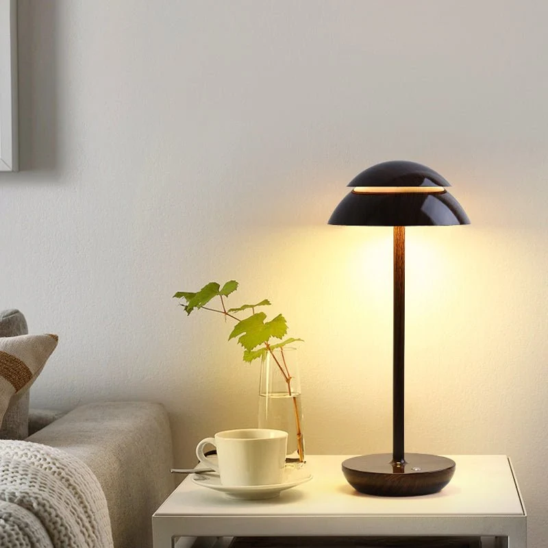 Bærbar LED Bordlampe – Genopladelig og Trådløs Frihed