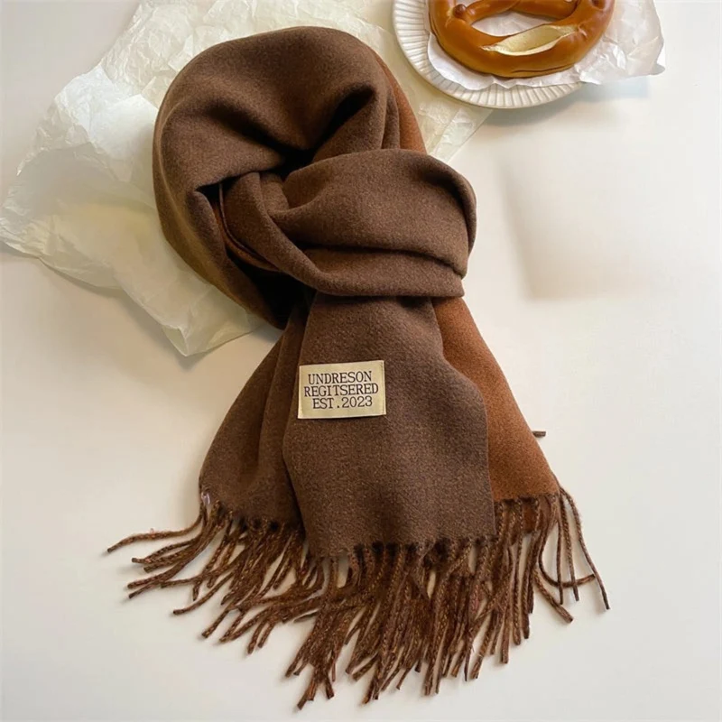 Elegant Pashmina Tørklæde med Dobbelt Design & Kvaster