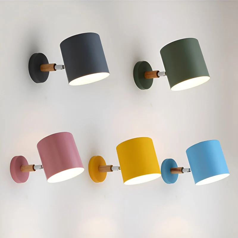 Elegant Pastel Væglampe – Justerbart Lys til Dit Hjem