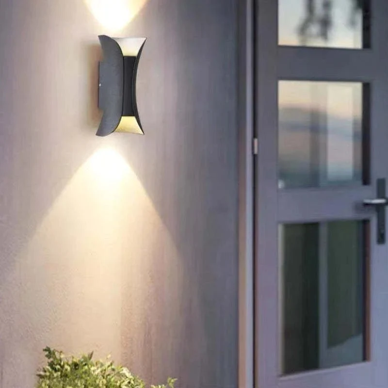 Moderne Vandtæt LED Udendørslampe - Stil og Energisparing