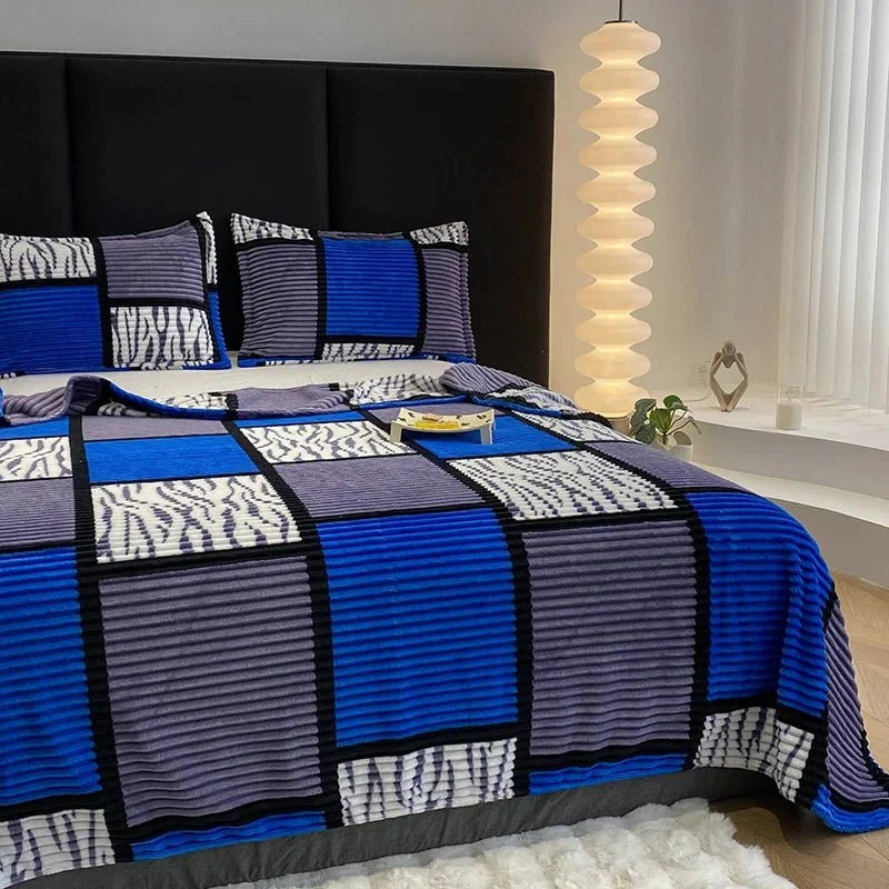 Blød og Varm Plaid i Tidløst Design til Sofa og Seng