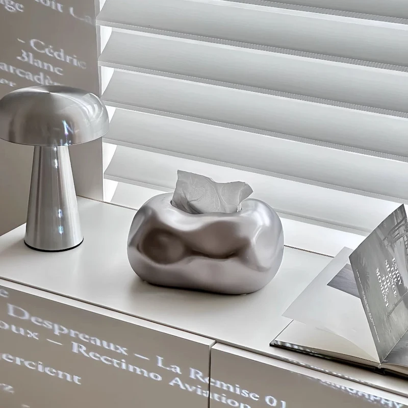 Elegante Kleenex-boks i keramikformet sky-design