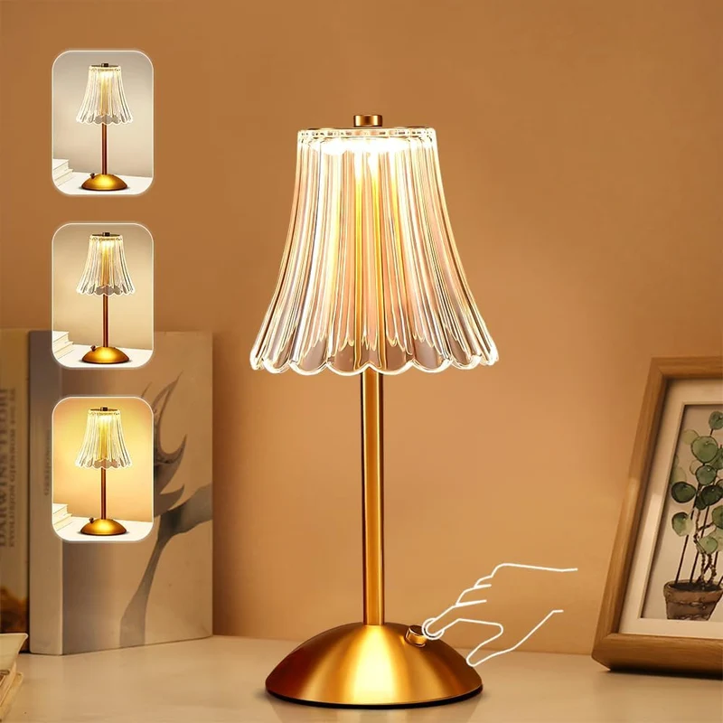 Elegant Krystal Lampe i Guld – Tidssvarende Luksus til Hjemmet