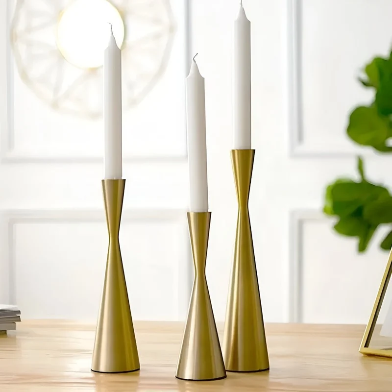 Elegante Messinglysestager - 3 stk. sæt for stilfuld indretning