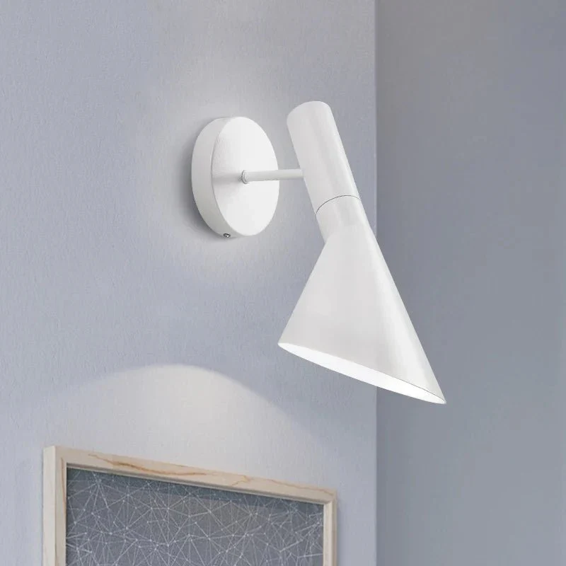 Retro væglampe med stilfuldt design og varm atmosfære
