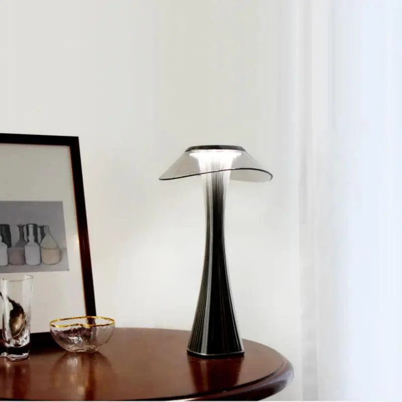 Industrielampe i Retro-Design – Trådløs og Stemningsfuld