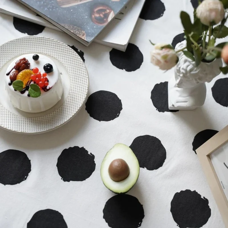 Elegant Polka Dot Dug i Voksdug - Stilfuldt og Praktisk Design