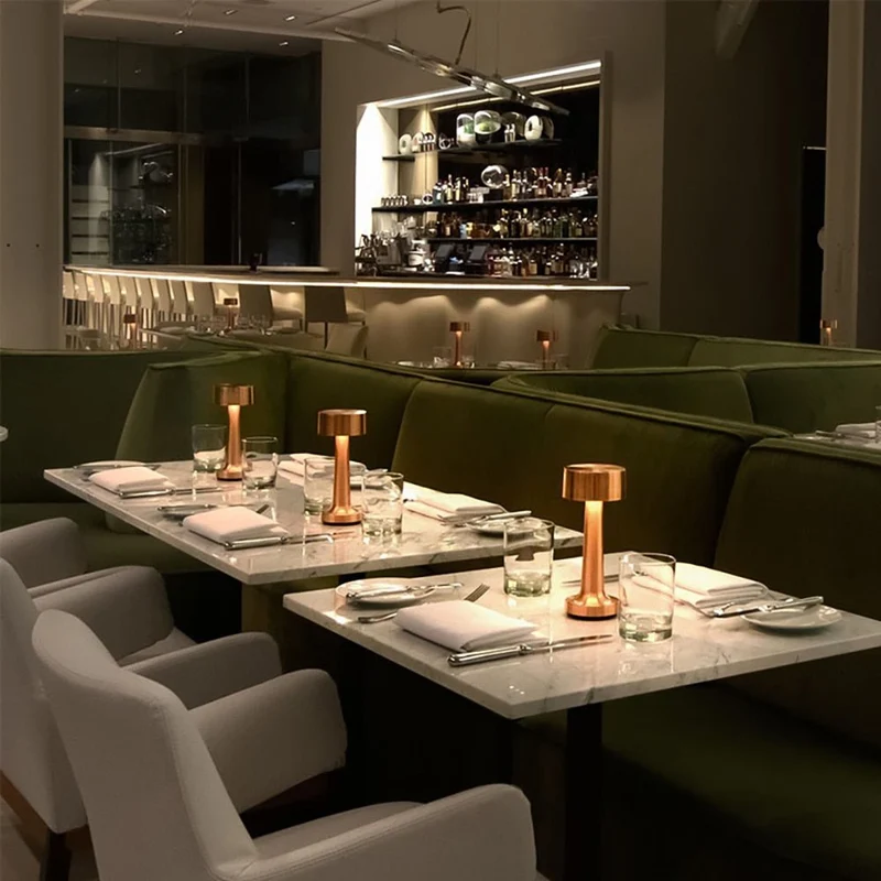 Trådløs LED-bordlampe – justerbar lysstyrke, elegant design