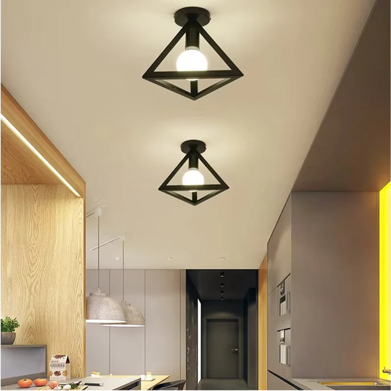 Triangulo Lampe - Geometrisk Design med Varmt Lys