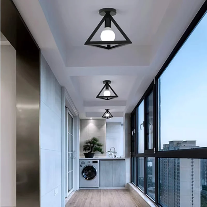 Triangulo Lampe - Geometrisk Design med Varmt Lys