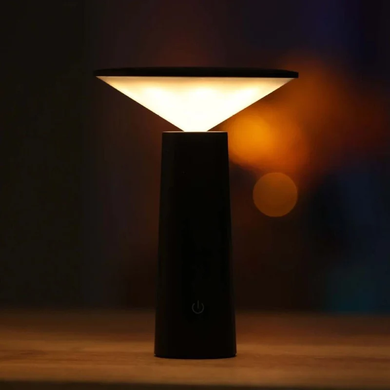 TriFlex LED-bordlampe - Fleksibel belysning til ethvert rum