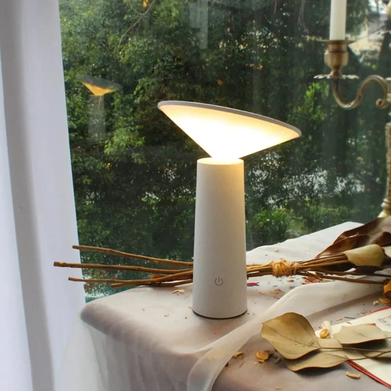 TriFlex LED-bordlampe - Fleksibel belysning til ethvert rum