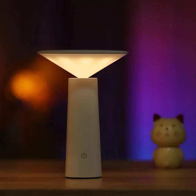 TriFlex LED-bordlampe - Fleksibel belysning til ethvert rum