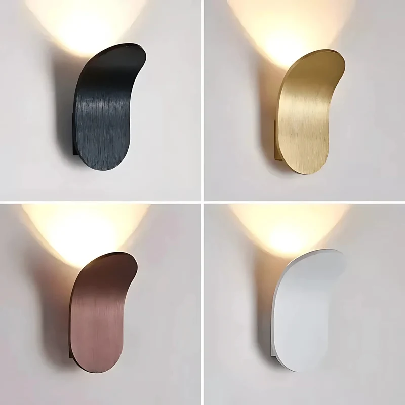 Stilfuld væglampe med integreret LED og moderne design