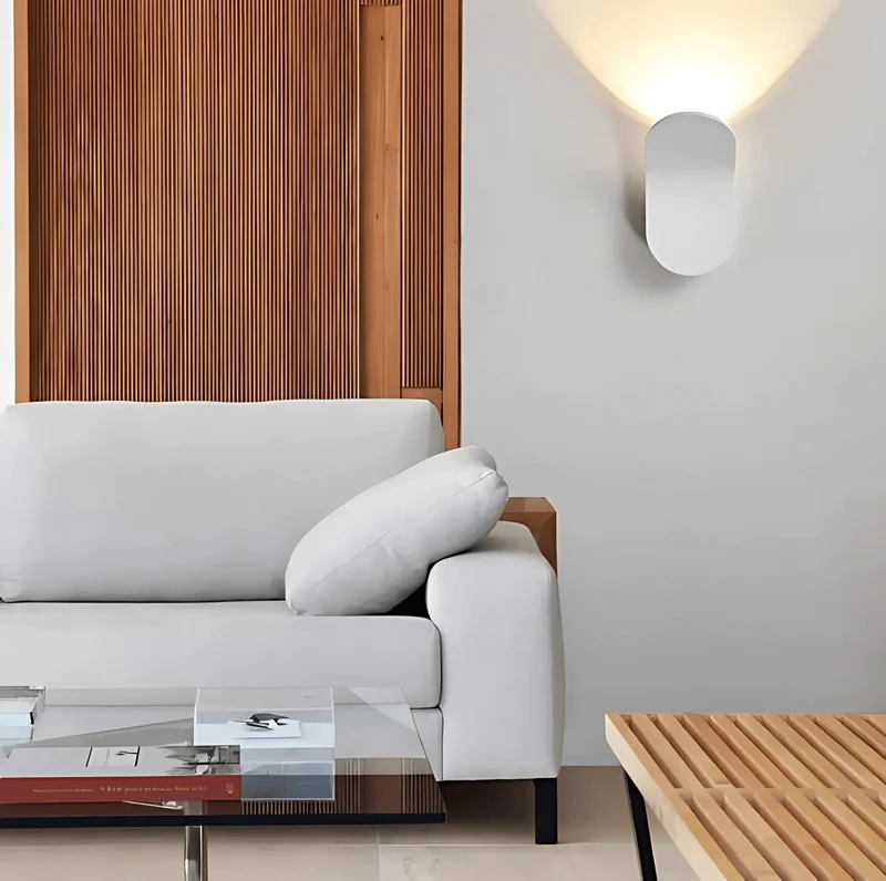 Stilfuld væglampe med integreret LED og moderne design