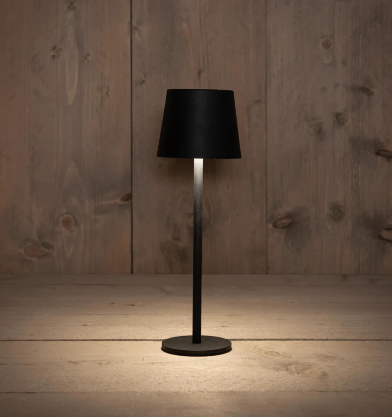 Opladelig LED Bordlampe med Dæmpbar Touch-funktion