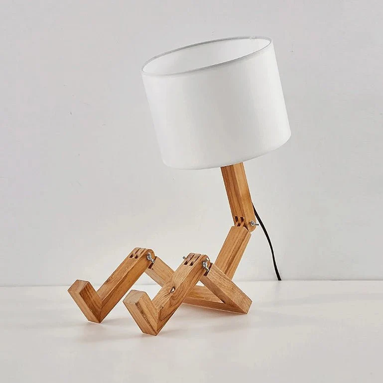 Stilfuld skandinavisk bordlampe - Elegant belysning til dit hjem