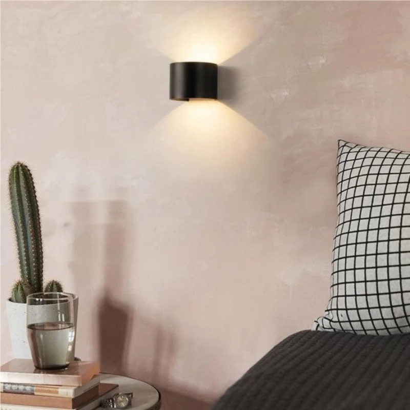 Moderne LED-væglampe i minimalistisk design – Energisparende