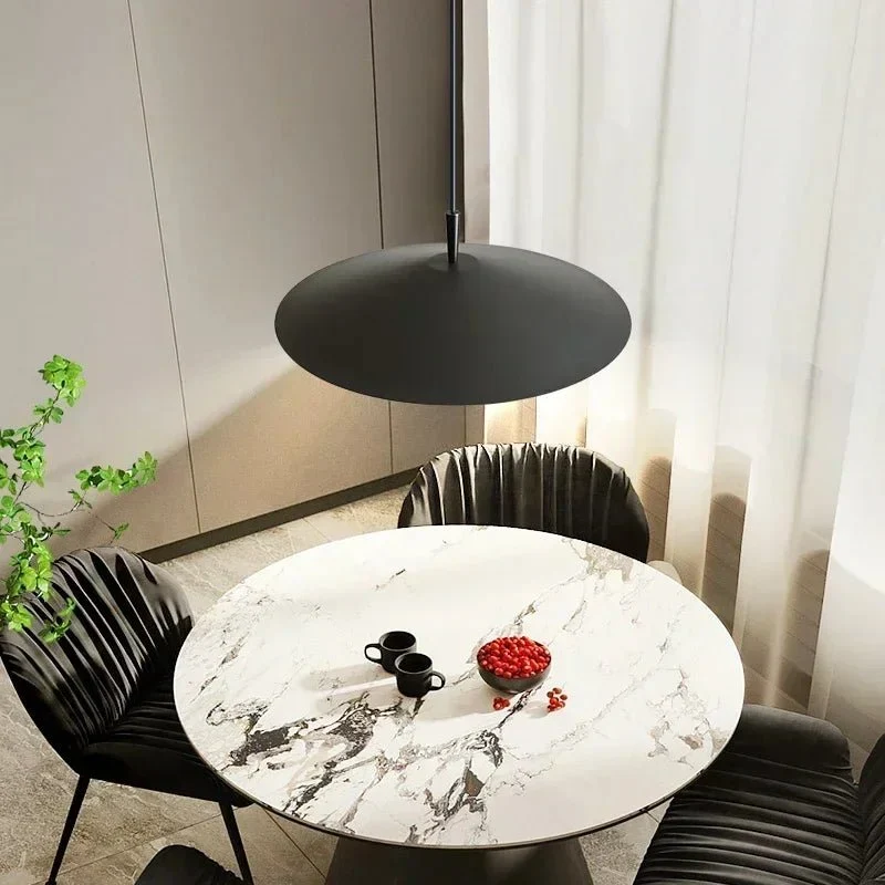 Aluminium Pendel Lampe med Varmt Lys til Moderne Indretning