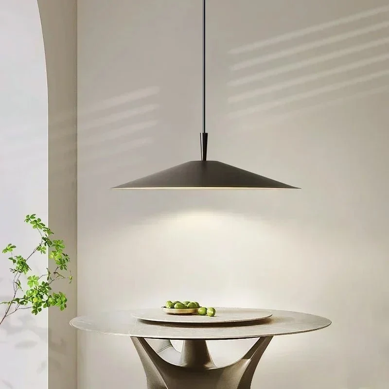 Aluminium Pendel Lampe med Varmt Lys til Moderne Indretning